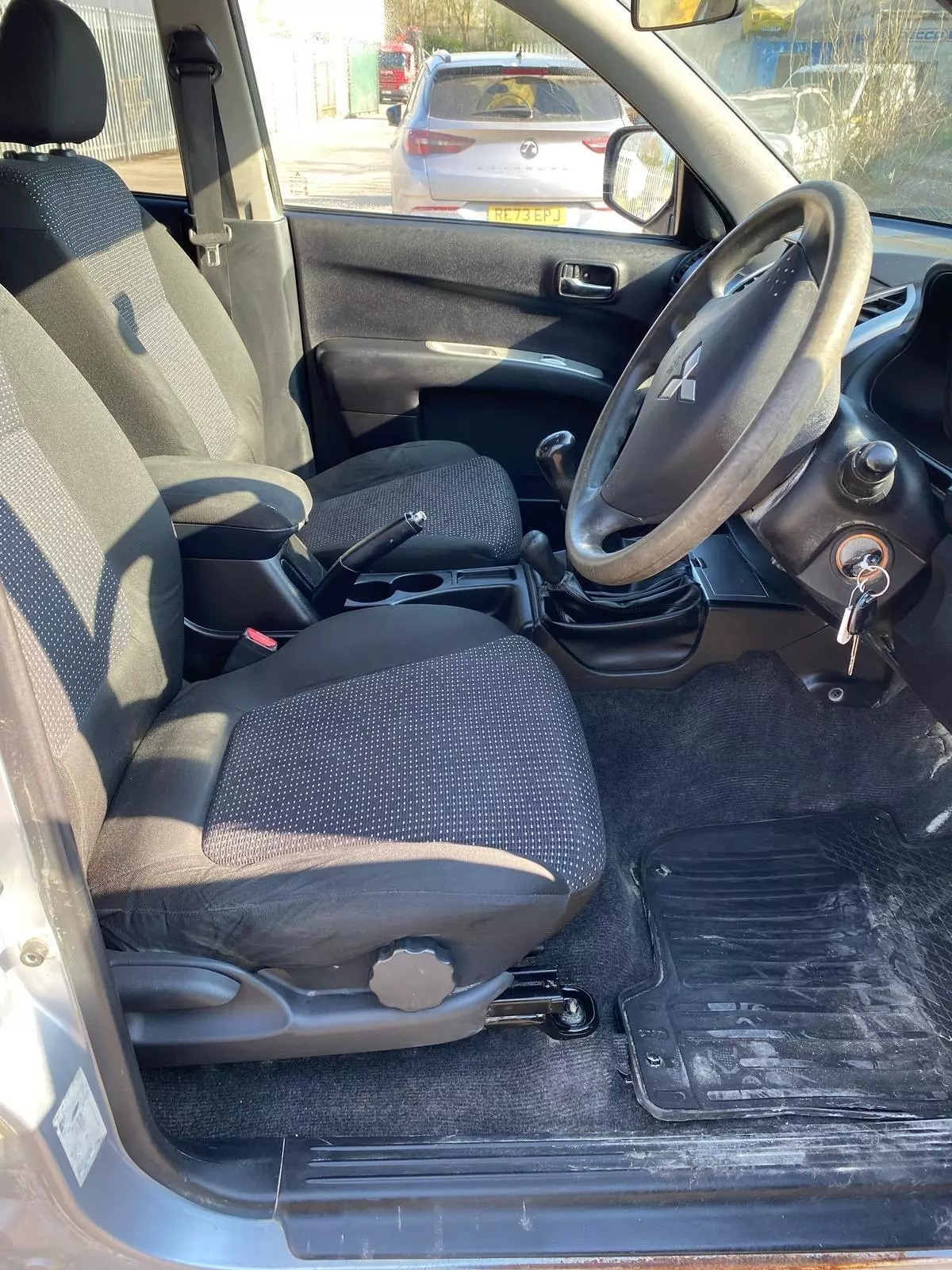 Mitsubishi L200 2014 Дизель 2.5L